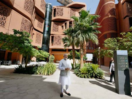 Pics: માસ્દર જેવું શહેર બને તો કહેવાય સ્માર્ટ સિટી