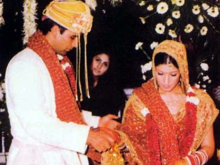 અક્ષયના લગ્નમાં આમિરનો હાથ