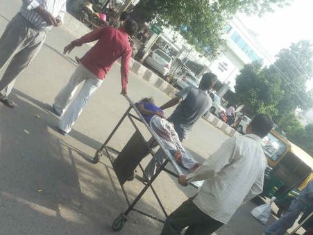 પોલીસ પછી પહોંચી