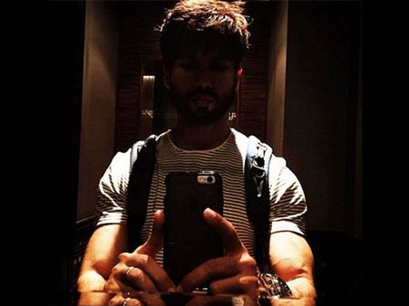 શાહિદ શાહિદ