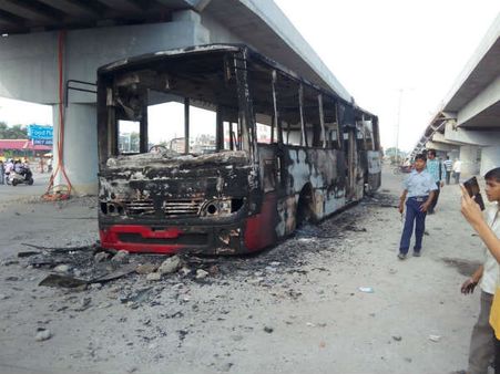 13 વર્ષે ગુજરાત ભડકે બળ્યું, ગુજરાત બંધ