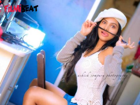 મુછે હો તો નથ્થુરામ કી મુછે હો તો નથ્થુરામ કી