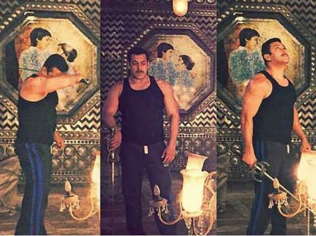 નીલ નિતિન મુકેશ