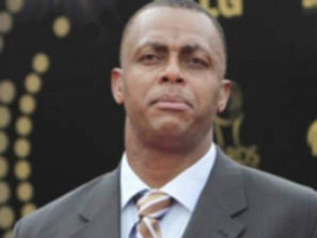 કર્ટની વોલ્સ