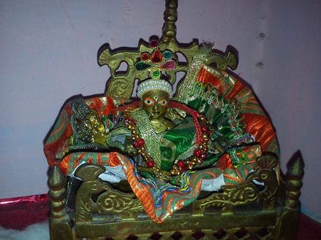 તાંબાનું સિંહાસન