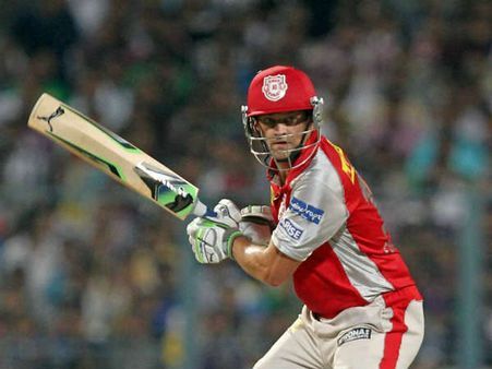 એડમ ગિલક્રિસ્ટ- એક બોલ એક વિકેટ