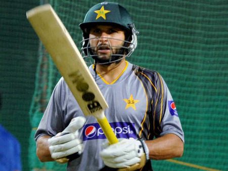 અફ્રીદીનો ઇન્કાર