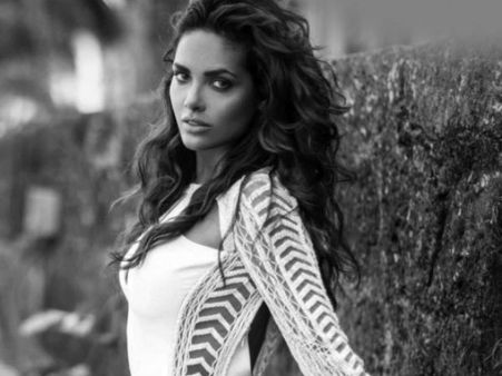 બ્લેક એન્ડ વાઇટ