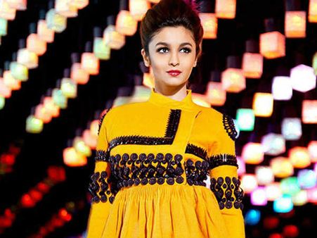 યેલો યેલો!