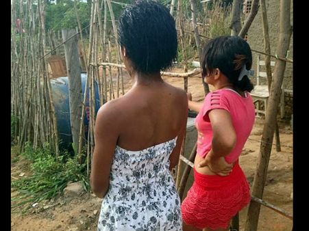 એક લોટરીની કિંમત 5 પાઉંડ એક લોટરીની કિંમત 5 પાઉંડ