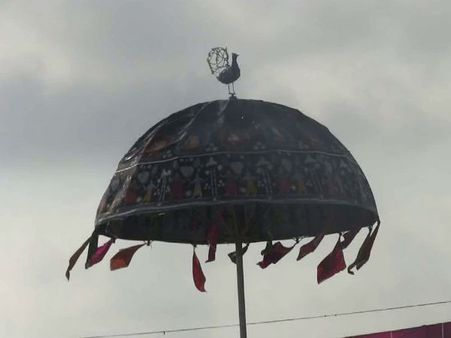 વિદેશીઓની હાજરી