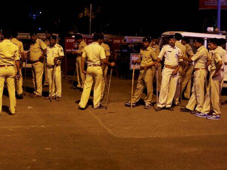 પોલીસનો સઘન બંદોબસ્ત પોલીસનો સઘન બંદોબસ્ત