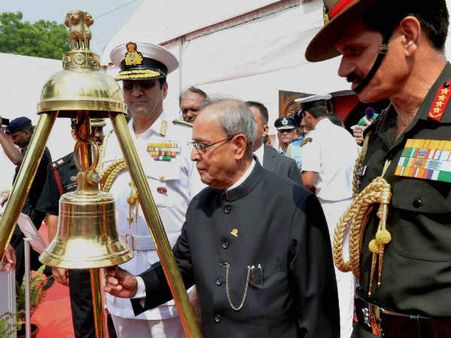 ભારત પાક યુદ્ધના પ્રદર્શનની મુલાકાત લીધી રાષ્ટ્રપતિએ