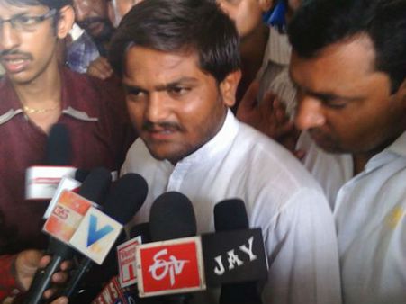 હાર્દિકની હત્યાનો આરોપ, પોલિસનો રદિયો હાર્દિકની હત્યાનો આરોપ, પોલિસનો રદિયો