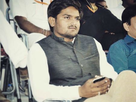 અમદાવાદ અને ગાંધીનગર