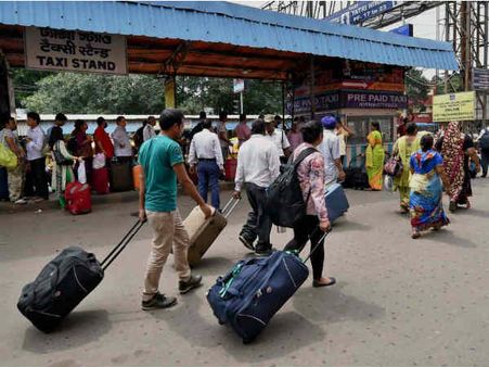 હાવડા રેલ્વે સ્ટેશન પર જીવીત બોમ્બ મળતા, હડકંપ 