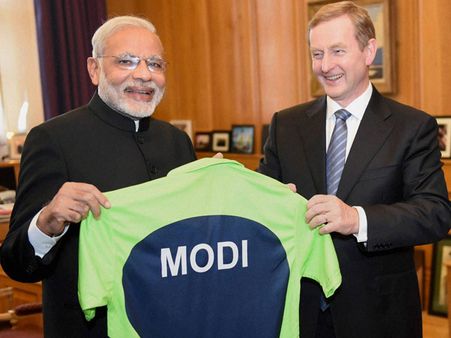 મોદીનું ટીશર્ટ