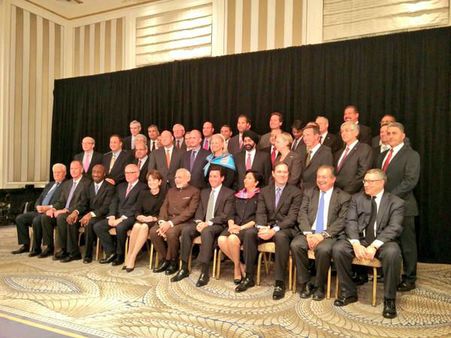 મોદીએ કહ્યું હું બેઠો છું ને 