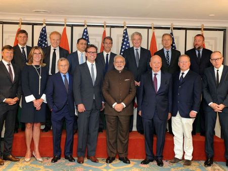 અમેરિકન સીઇઓ સાથે મોદી 