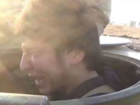 Video: ડરના કારણે ધ્રુસકે ધ્રુસકે રડ્યો અલકાયદાનો સ્યુસાઇડ બોમ્બર