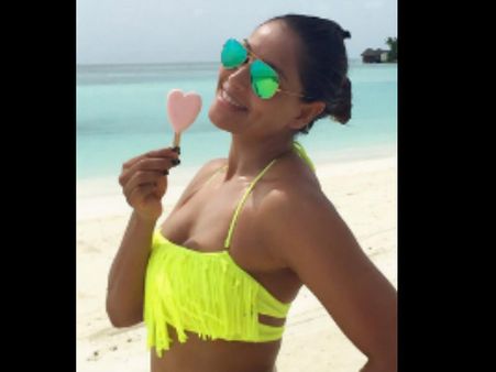 બિપાશા બાસુ બિપાશા બાસુ