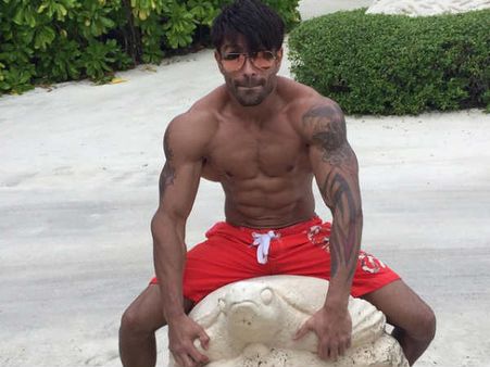 હેટ સ્ટોરી-3 હેટ સ્ટોરી-3