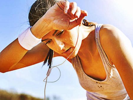 15 લિટર પાણી શરીર નિચોવે છે