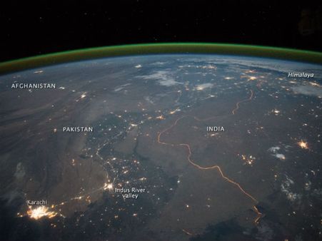અંતરીક્ષથી જુઓ, ભારત પાકિસ્તાની બોર્ડર અદ્ઘભૂત તસવીરો