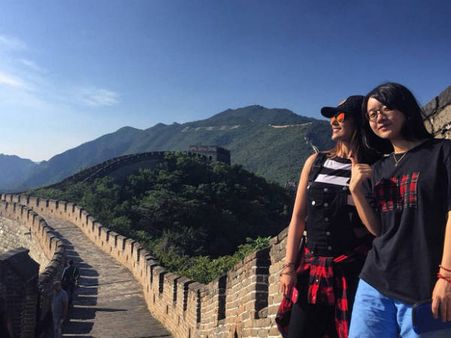 ઇલિયાના- ચીનની દિવાલ