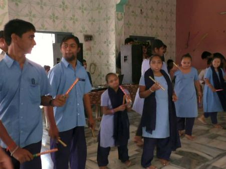 પોરબંદરમાં વિકલાંગ બાળકો ઉજવી અનોખી નવરાત્રી 