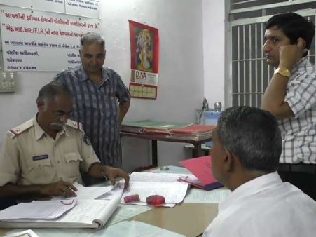 મહેસાણામાં વિપુલ ચૌધરી સામે 17.26 કરોડના કૌભાંડ માટે FIR નોંધાઇ 