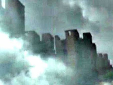 વીડિયો: ચીનમાં હજારો લોકોએ વાદળોમાં ઉડતો રાજમહેલ જોયા