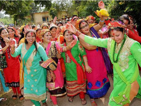 નવરાત્રિ દરમ્યાન નેપાળી ભક્તોનો અનોખો અંદાજ 