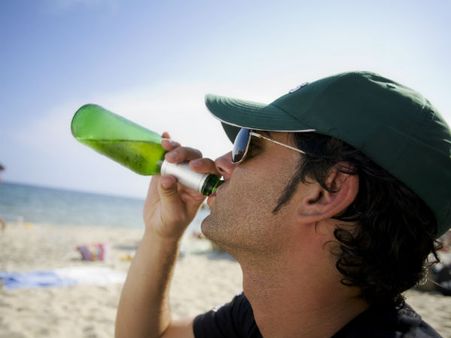 બિયર સાથે ભૂલીથી પણ ન ખાઓ આ વસ્તુઓ, નહીં તો થશે ઘણી સમસ્યા