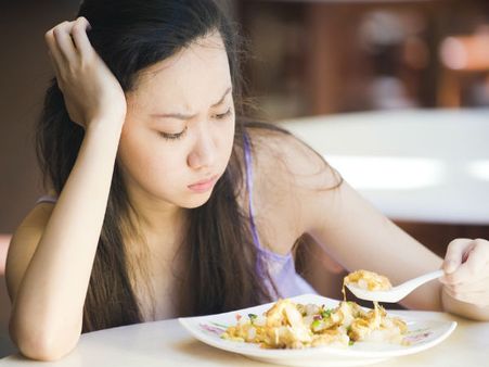 વધુ ખાવાથી કાનમાં બહેરાશ 