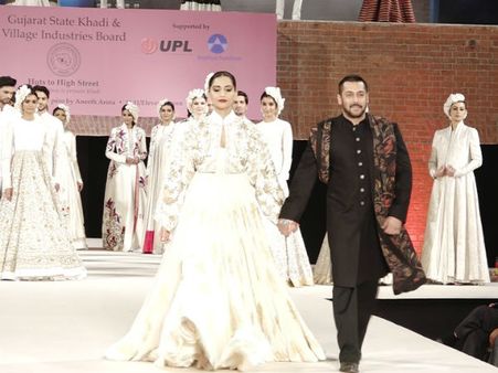 અનુભવો કર્યા શેર 