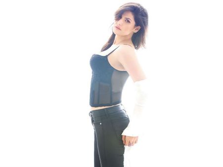 ઝરીન ખાન ઝરીન ખાન