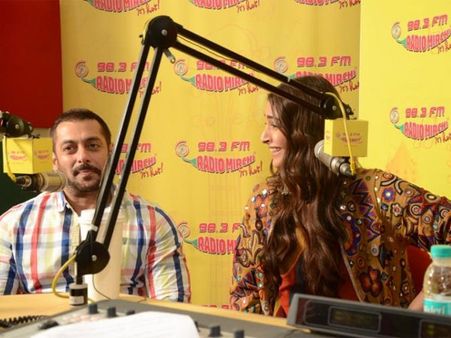 સલમાનના મતે કેન્ડલ લાઇટ એટલે ઝગડો 