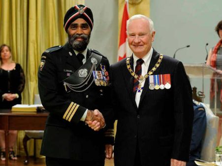 ઘણાં પુરસ્કાર મળ્યા છે ઘણાં પુરસ્કાર મળ્યા છે