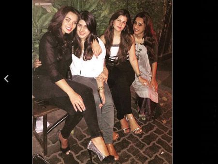 હેપ્પી એમી હેપ્પી એમી