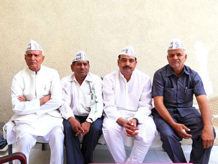 હાર્દિક પટેલના પિતાએ કરી ઉજવણી 
