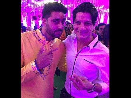 અભિષેક-અકિલ 