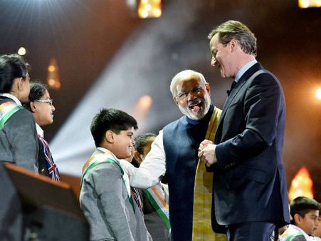 તસવીરોમાં વેંબલેમાં PM મોદીનો હાઉસફુલ શો