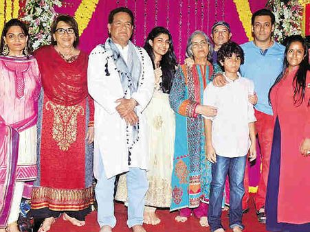 લગ્ન દરમિયાન લગ્ન દરમિયાન