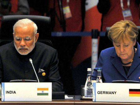 ધર્મ અને આતંકવાદ અલગ અલગ 