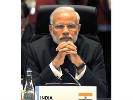 આતંકવાદ સામેની લડાઇને પ્રાથમિક્તા 