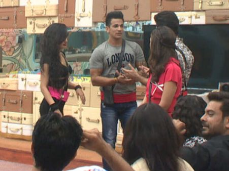 દર અઠવાડિયા 4 લાખ દર અઠવાડિયા 4 લાખ