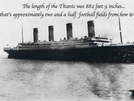 બે ફૂટબોલના મેદાન