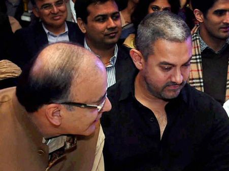 ભારતથી સુરક્ષિત દેશ શોધવામાં આમીરની કરો આ રીતે મદદ...