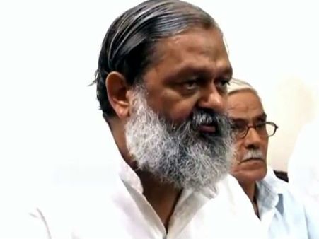 મંત્રીજી કહ્યું ગેટ આઉટ 